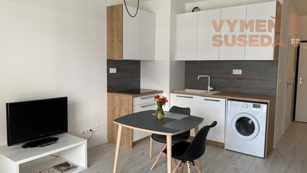 VYMEŇ SUSEDA! – NA PRENÁJOM  2 izb. byt v Slnečniciach , BA V, Petržalka  .