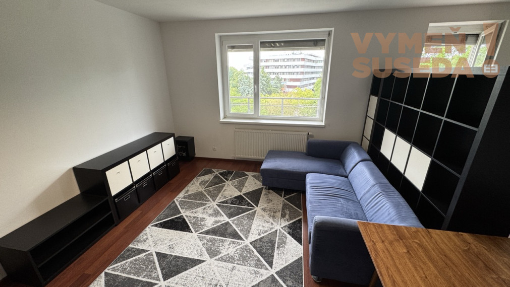 VYMEŇ SUSEDA! – VÝNIMOČNÝ 2 IZB. ZARIADENÝ BYT S TERASOU, KLENOVÁ UL., BA III, NOVÉ MESTO - KRAMÁRE