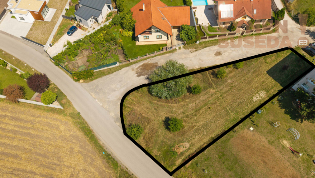 VYMEŇ SUSEDA! - Výnimočný, stavebný pozemok na predaj 1154.00 m2 + podiel na ceste, všetky IS, Stupava.