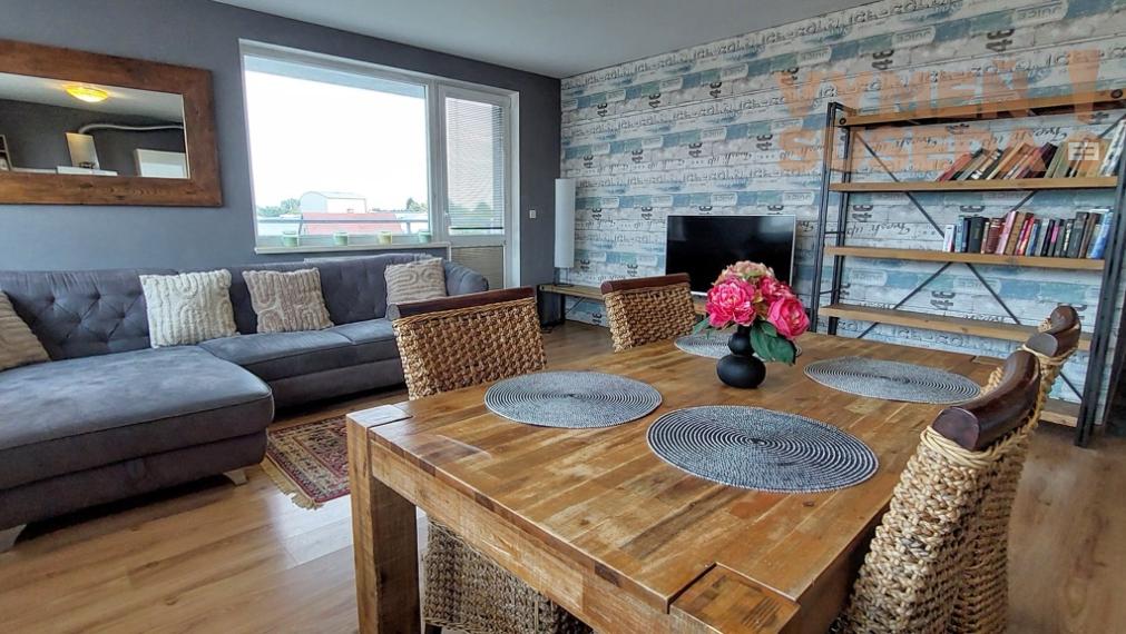 VYMEŇ SUSEDA! - VÝNIMOČNÝ 3 IZB. KOMPLETNE ZARIADENÝ BYT s parkovaním, obec Dunajská Lužná