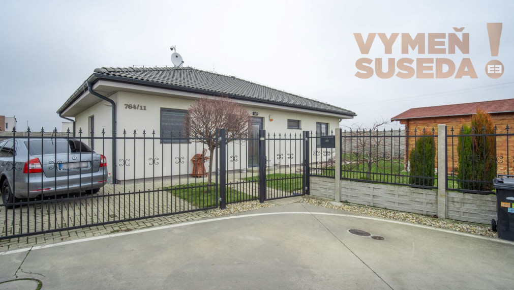 VYMEŇ SUSEDA! – VÝNIMOČNÝ 4 IZB. RODINNÝ DOM S VEĽKÝM POZEMKOM, obec HAMULIAKOVO