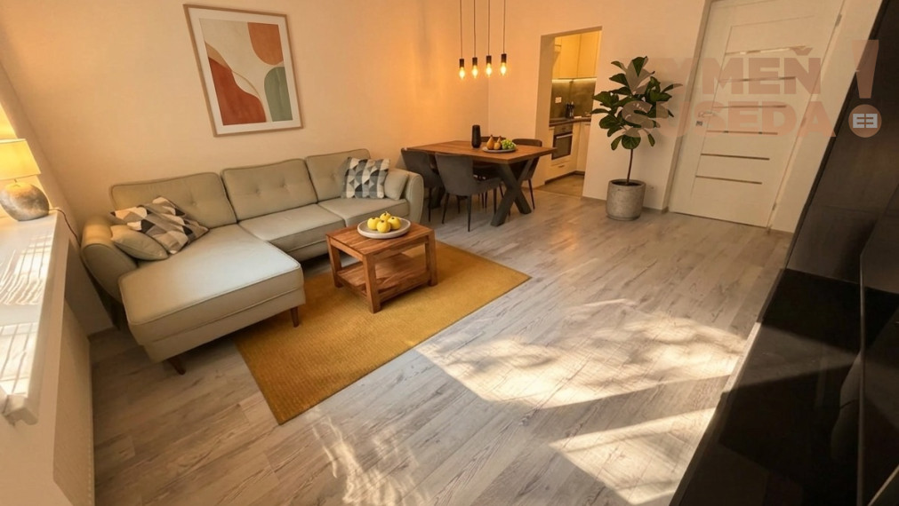 VYMEŇ SUSEDA! – VÝNIMOČNÝ 2 IZB. ZARIADENÝ BYT, NÁMESTIE BIELY KRÍŽ, BA III, NOVÉ MESTO.