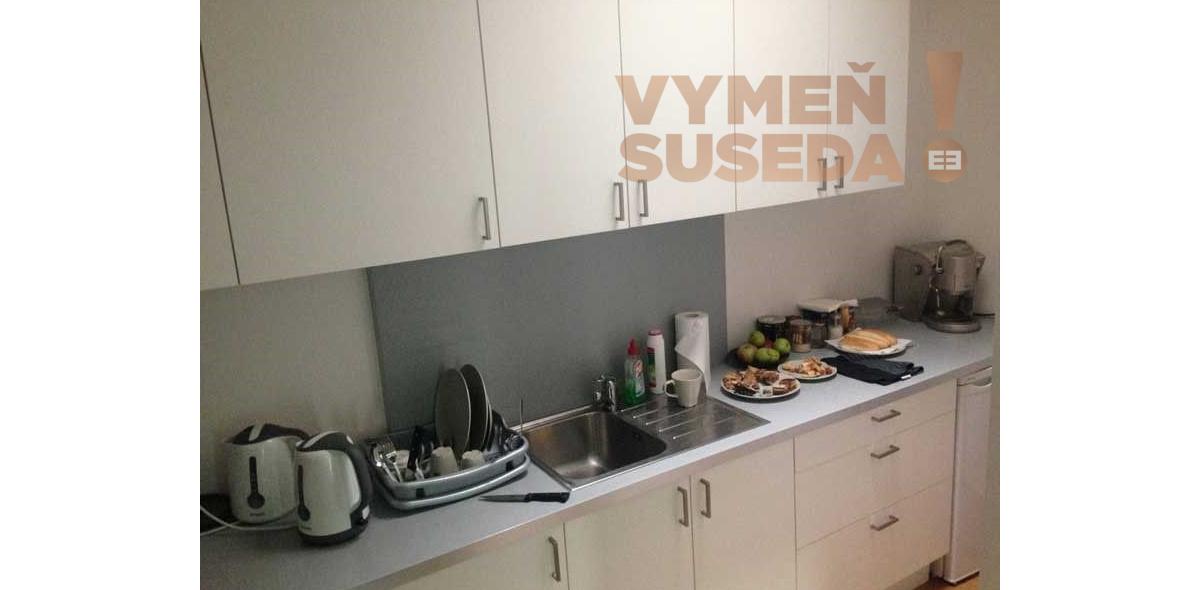 ESTATE INVEST - Prenájom administratívnych priestorov od 19 m2 do 285 m2 cena od 7,80 EUR/m2 Vajnorská ul., BA III