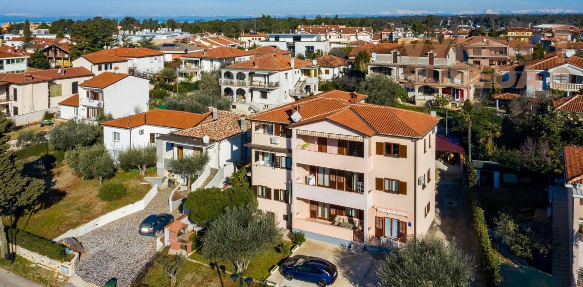 ESTATE INVEST - Na predaj apartmánová vila pri mori - prístav, Chorvátsko – Umag