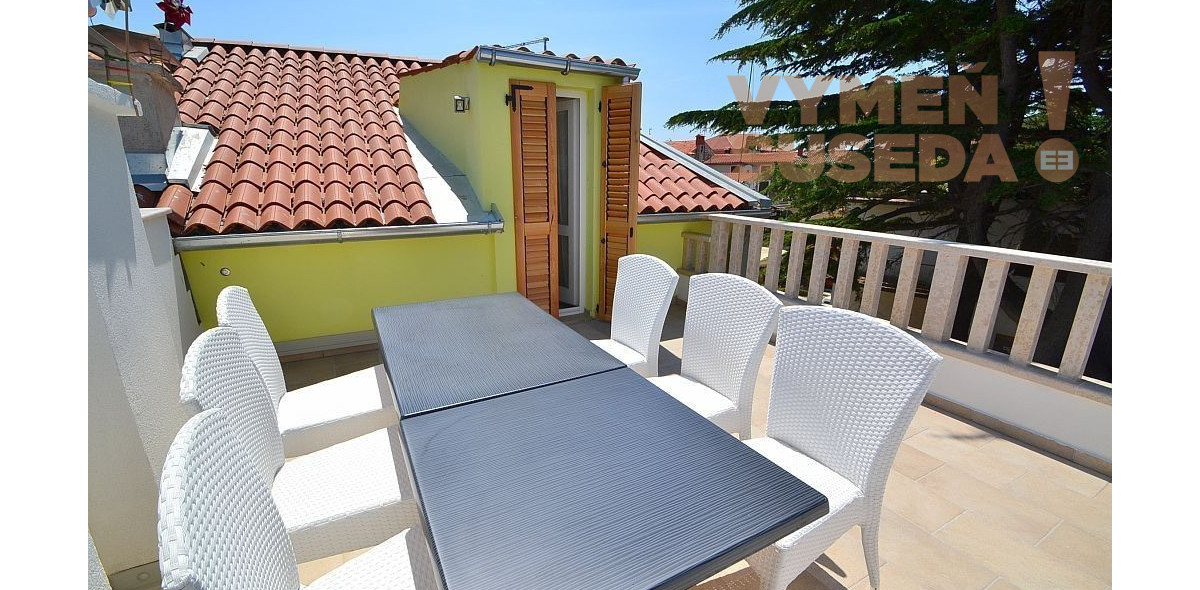 ESTATE INVEST - Na predaj krásna vila priamo pri mori, Chorvátsko Novigrad