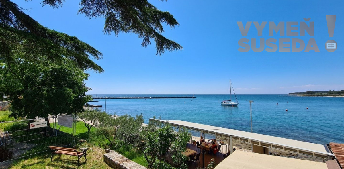 ESTATE INVEST - Na predaj krásna vila priamo pri mori, Chorvátsko Novigrad