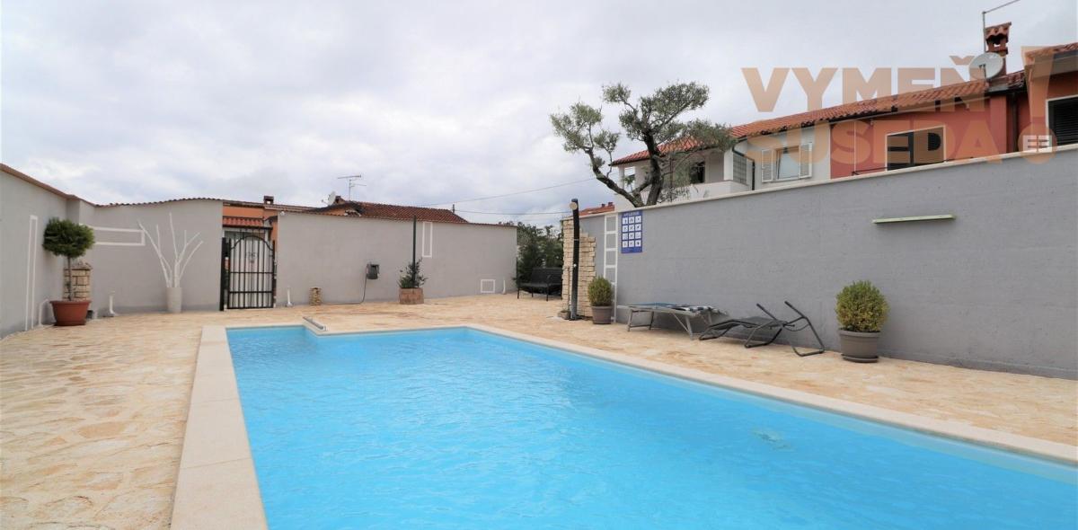 ESTATE INVEST - Na predaj rodinná vila, Chorvátsko - Umag časť Barboj