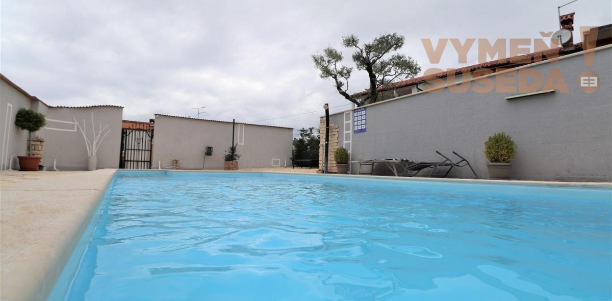 ESTATE INVEST - Na predaj rodinná vila, Chorvátsko - Umag časť Barboj