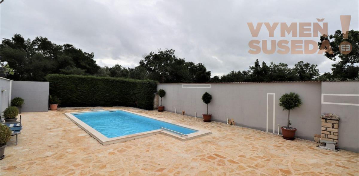 ESTATE INVEST - Na predaj rodinná vila, Chorvátsko - Umag časť Barboj