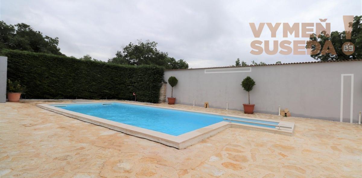 ESTATE INVEST - Na predaj rodinná vila, Chorvátsko - Umag časť Barboj