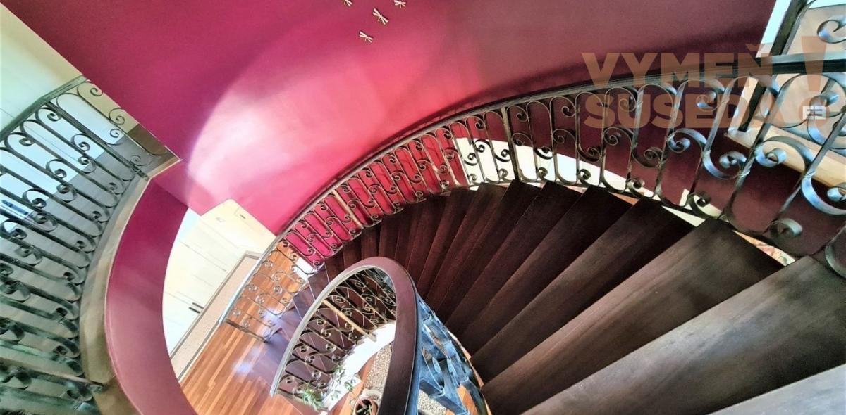 ESTATE INVEST - Na predaj rodinná vila s krásnym pozemkom, Chorvátsko - oblasť Medulin