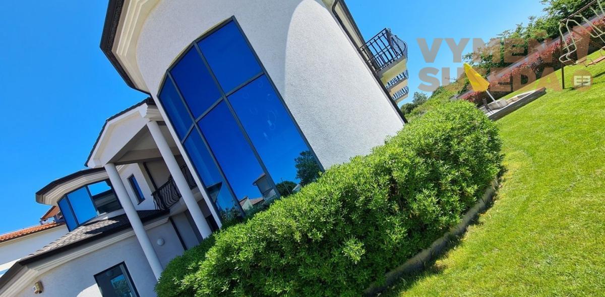 ESTATE INVEST - Na predaj rodinná vila s krásnym pozemkom, Chorvátsko - oblasť Medulin