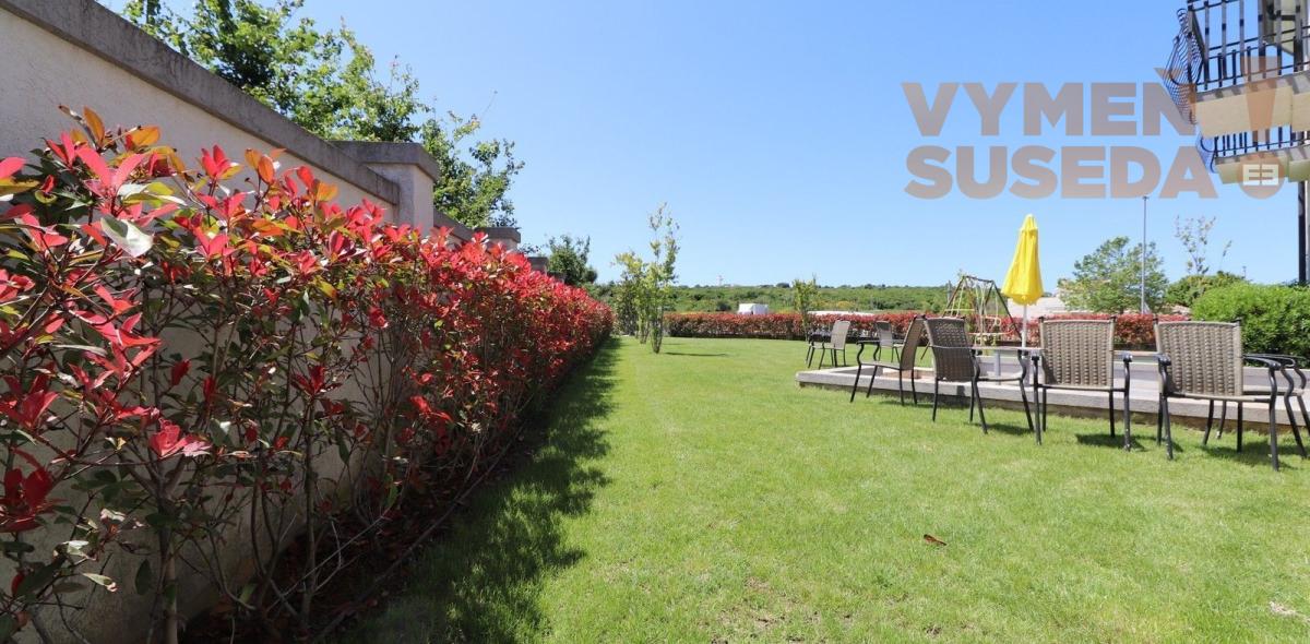 ESTATE INVEST - Na predaj rodinná vila s krásnym pozemkom, Chorvátsko - oblasť Medulin