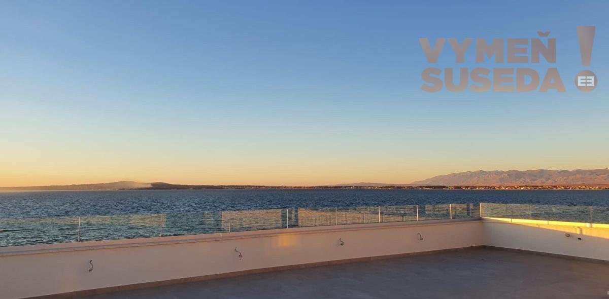 ESTATE INVEST - NOVINKA - ÚPLNE NOVÁ VILA PRIAMO PRI MORI