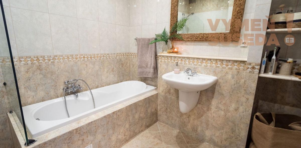 PREDANÉ - VÝNIMOČNÝ STAROMESTSKÝ 4 IZB. BYT s balkónom, Palisády, ul. Mateja Bela, BA I