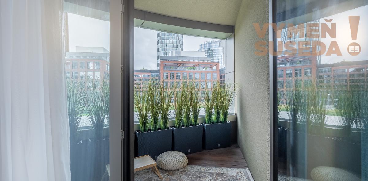 PREDANÉ  - VÝNIMOČNÝ priestranný 3 IZB. BYT s loggiou, SKY PARK, STARÉ MESTO, BA I.