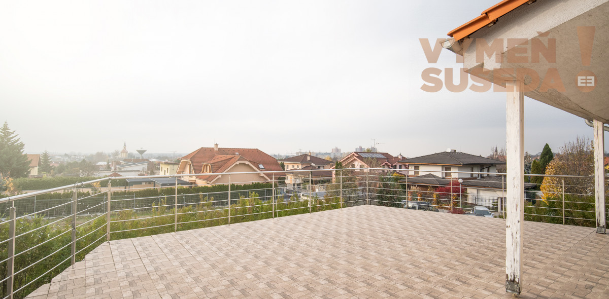 PREDANÉ - VÝNIMOČNÝ 5 IZB. RODINNÝ DOM V TICHEJ LOKALITE, STUPAVA