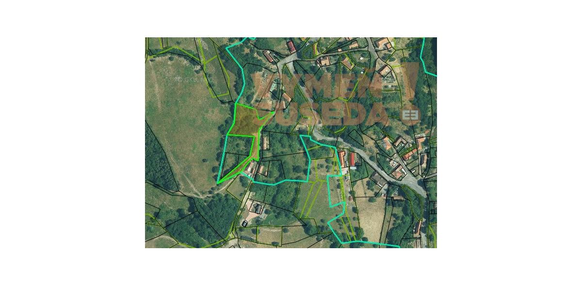 VYMEŇ SUSEDA! – Veľký stavebný pozemok s úžasným výhľadom o výmere 3045 m2 pri meste Banská Štiavnica