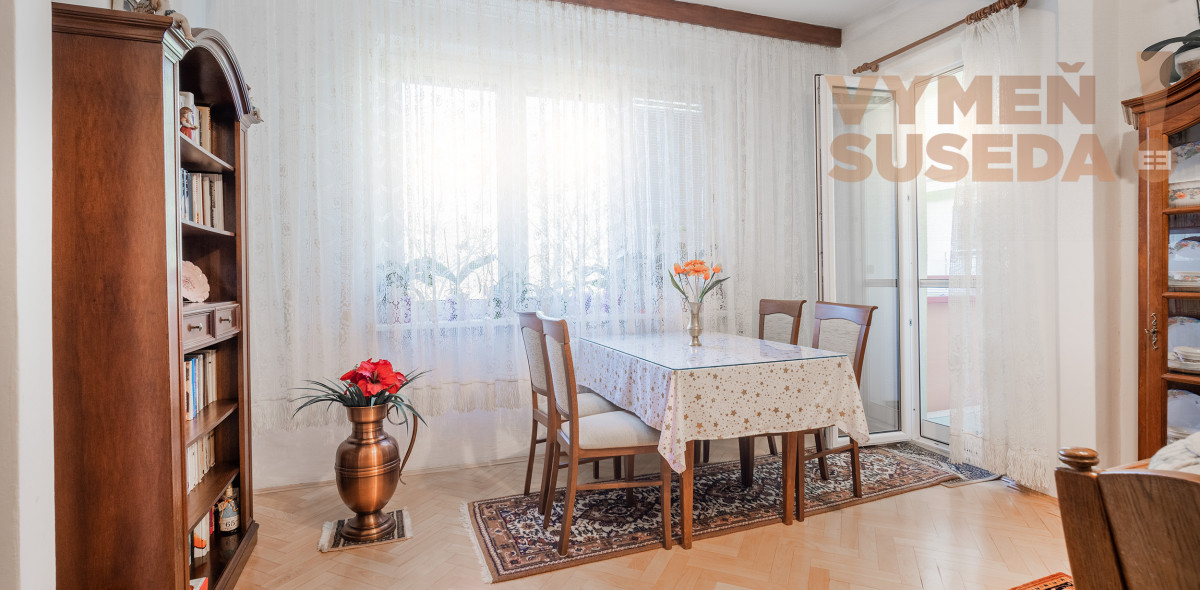 PREDANÉ - VÝNIMOČNÝ 4 IZB. BYT S DVOMI LOGGIAMI, VYHĽADÁVANÁ LOKALITA, BA III, ČSL.Parašutistov.