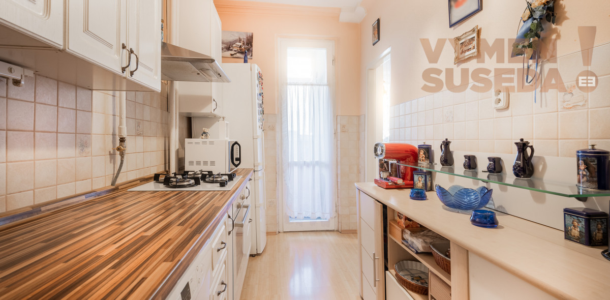 PREDANÉ - VÝNIMOČNÝ 4 IZB. BYT S DVOMI LOGGIAMI, VYHĽADÁVANÁ LOKALITA, BA III, ČSL.Parašutistov.