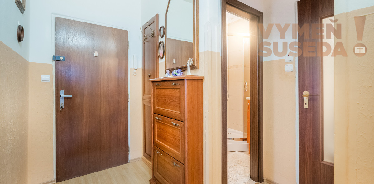 PREDANÉ - VÝNIMOČNÝ 4 IZB. BYT S DVOMI LOGGIAMI, VYHĽADÁVANÁ LOKALITA, BA III, ČSL.Parašutistov.