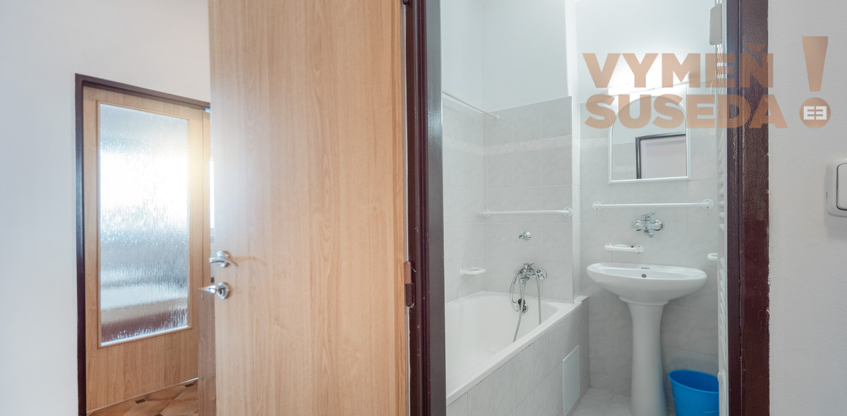 PREDANÉ – VÝNIMOČNÝ TEHLOVÝ 3 IZB. BYT BA III, Nové Mesto, Ľubľanská ul.