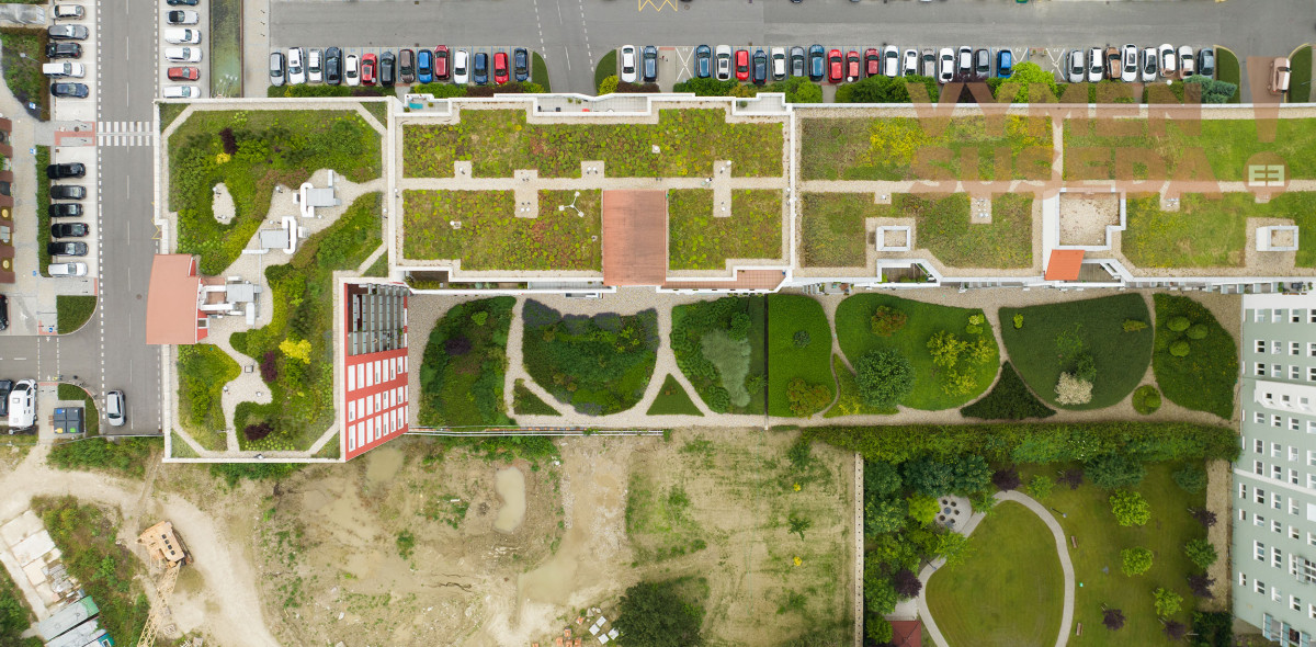 PRENAJATÉ - Výnimočný 4 izb. byt s terasou s krbom a parkovaním, s úžasným výhľadom na Bratislavu, Lužná ul., BA V.