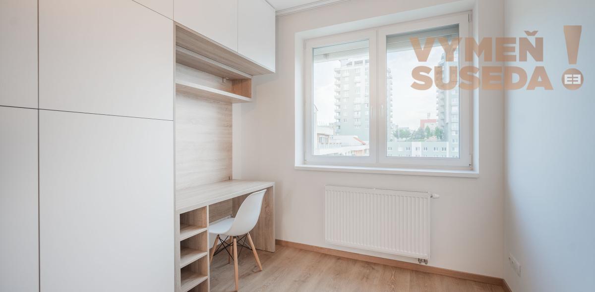 PRENAJATÉ - Výnimočný 4 izb. byt s terasou s krbom a parkovaním, s úžasným výhľadom na Bratislavu, Lužná ul., BA V.