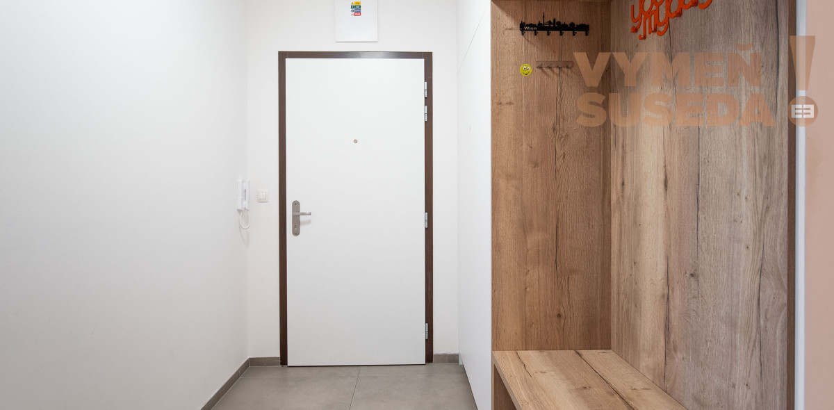 PRENAJATÉ - Výnimočný 4 izb. byt s terasou s krbom a parkovaním, s úžasným výhľadom na Bratislavu, Lužná ul., BA V.