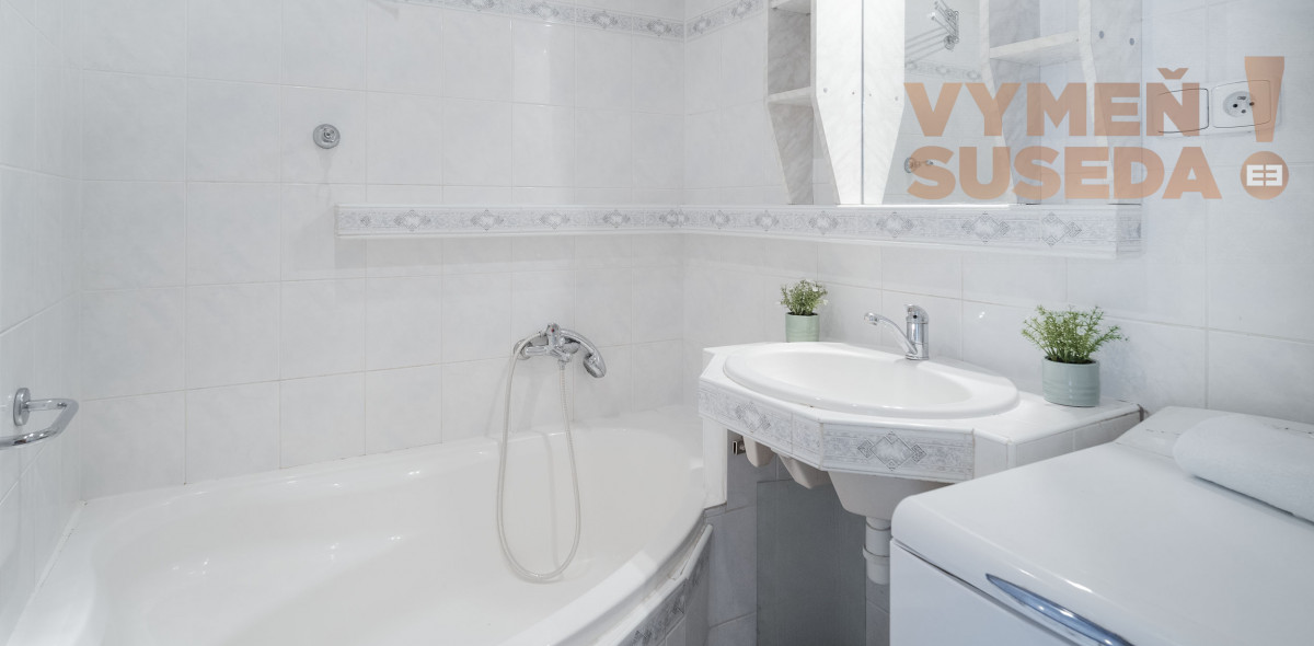 PREDANÉ – 2 izb. byt v pokojnej lokalite plnej zelene s balkónom Pezinok, Muškátova ul. 50m2