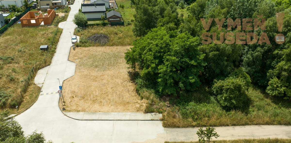 PREDANÉ – Výnimočný stavebný pozemok na upätí Malých Karpát, Stupava