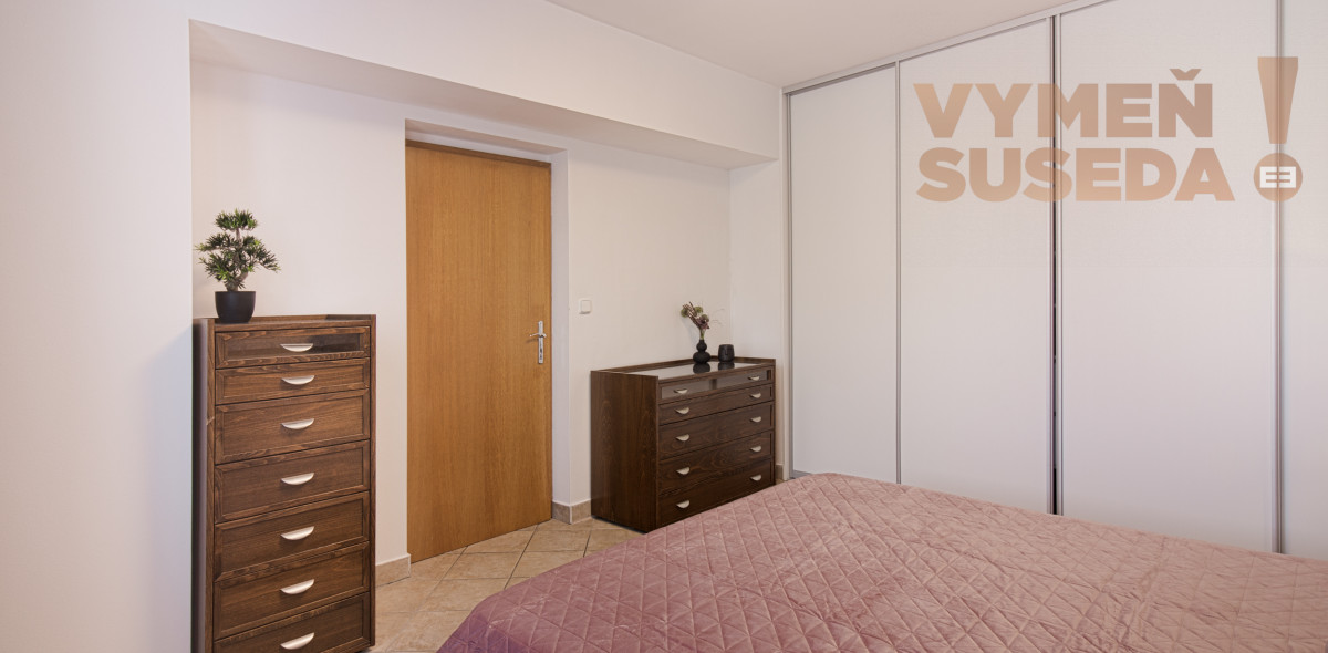 PRENAJATÉ –  2. IZB. BYTU NA HRADNOM KOPCI ZÁMOCKÁ ULICA, BA I. STARÉ MESTO.