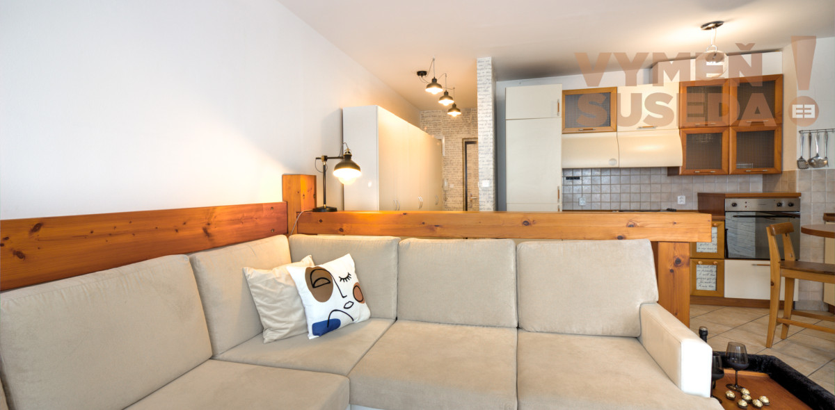 PRENAJATÉ –  2. IZB. BYTU NA HRADNOM KOPCI ZÁMOCKÁ ULICA, BA I. STARÉ MESTO.