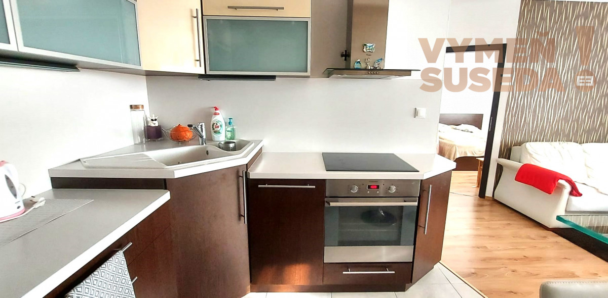 PREDANÉ – PEKNÝ 2 IZB. BYT v NOVOSTAVBE DOLCE VITA  z roku 2010 s garážovým státím na Vrakunskej ul., BA II.