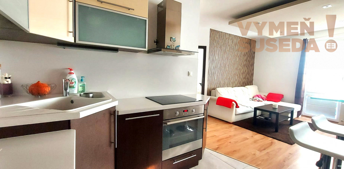 PREDANÉ – PEKNÝ 2 IZB. BYT v NOVOSTAVBE DOLCE VITA  z roku 2010 s garážovým státím na Vrakunskej ul., BA II.