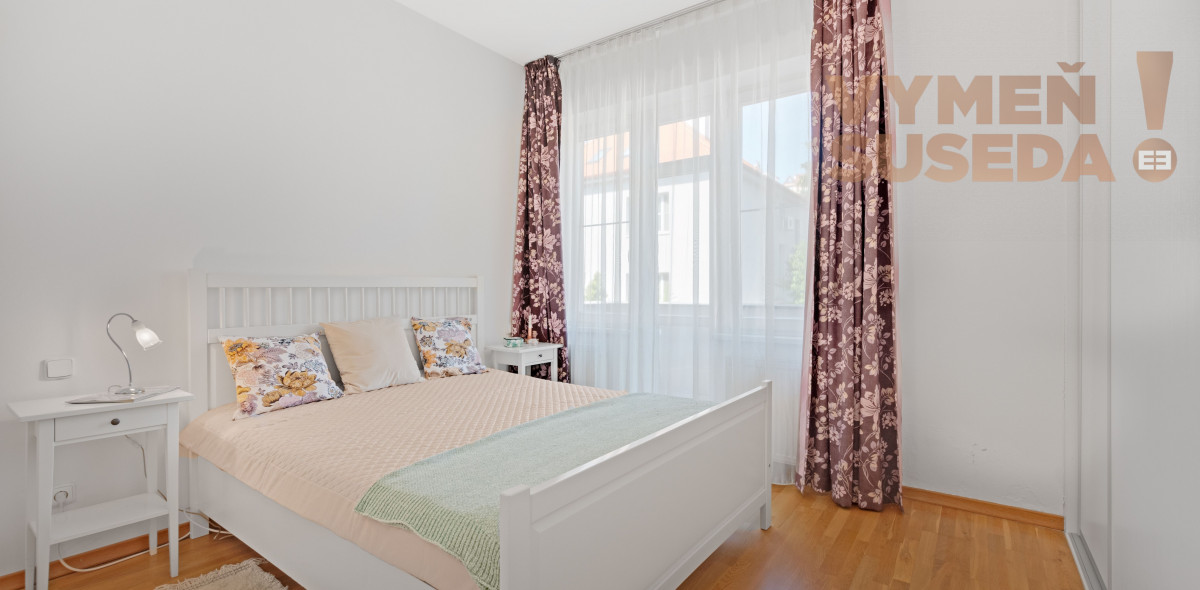 PREDANÉ – Unikátny veľkometrážny 2 izb. byt 84m2 s balkónom a loggiou, Staré Mesto Koreničova ulica - PALISÁDY