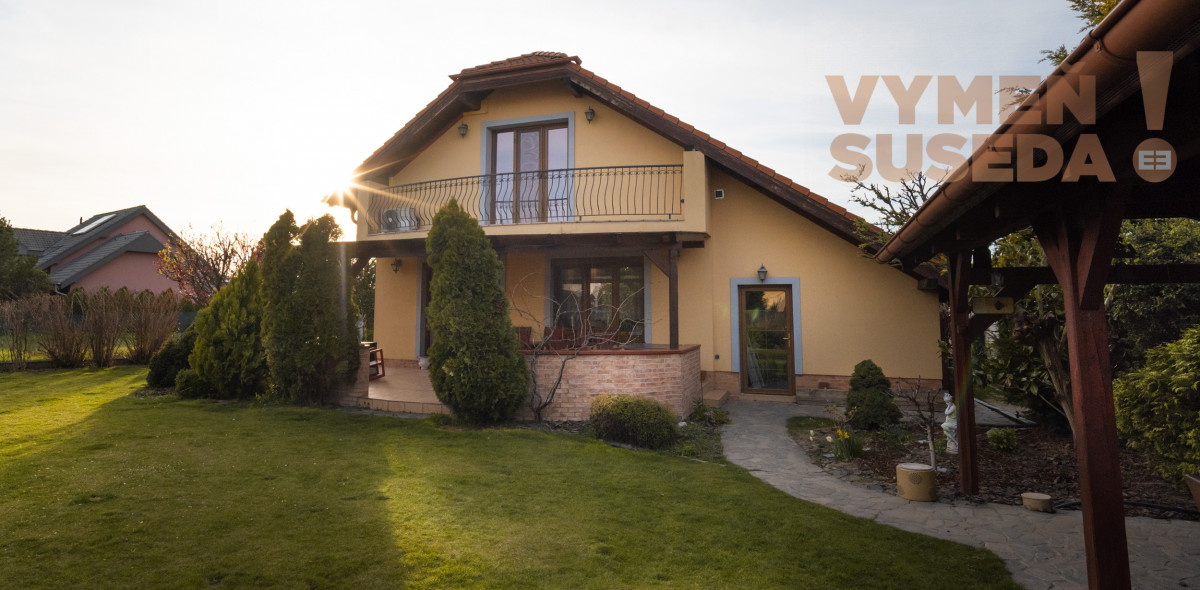 VYMEŇ SUSEDA! – PONÚKAME NA PREDAJ VÝNIMOČNÝ 5 IZB. RODINNÝ DOM - NOVOSTAVBU, ROVINKA.