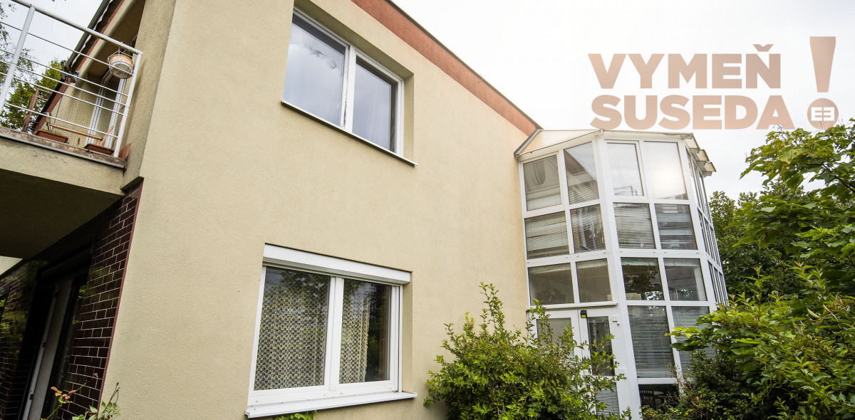 PREDANÉ! - VYMEŇ SUSEDA! - VÝNIMOČNÝ  RODINNÝ DOM V BA IV KARLOVÁ VES s pozemkom 447 m2.