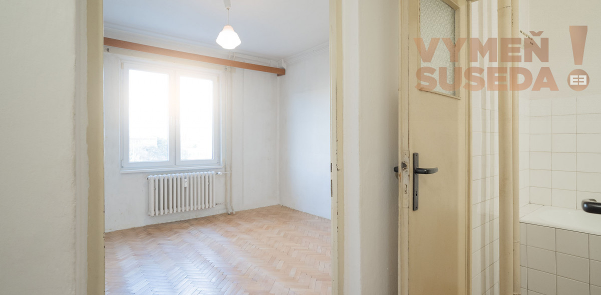 PREDANÉ - Obľúbený 3 IZB. BYT S BALKÓNOM v pôvodnom stave, Sklenárová ul. Ružinov-Nivy