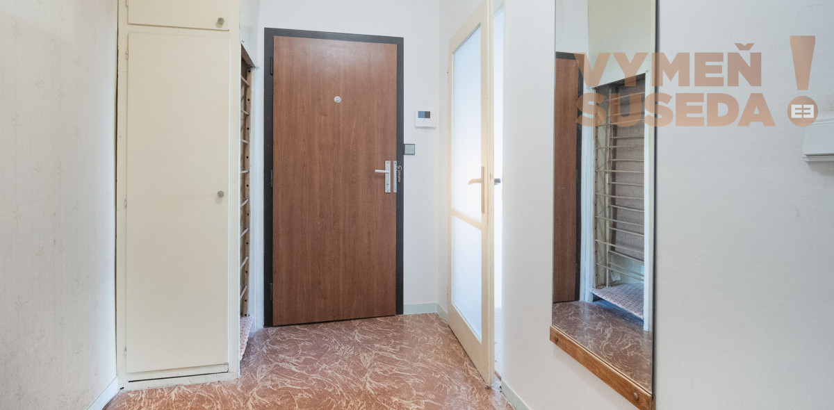 PREDANÉ - Obľúbený 3 IZB. BYT S BALKÓNOM v pôvodnom stave, Sklenárová ul. Ružinov-Nivy