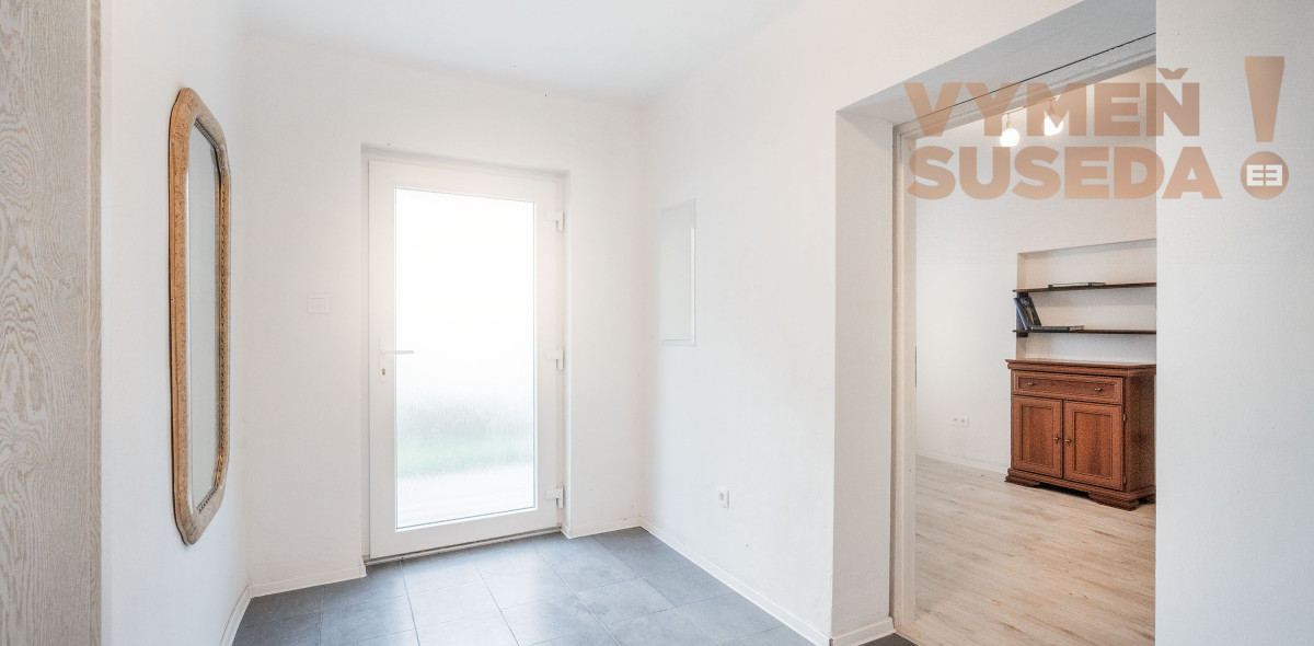 PREDANÉ – KOMPLETNE ZREKONŠTRUOVANÝ 3 IZB. SAMOSTATNÝ RODINNÝ DOM V OBCI JÁNOVCE