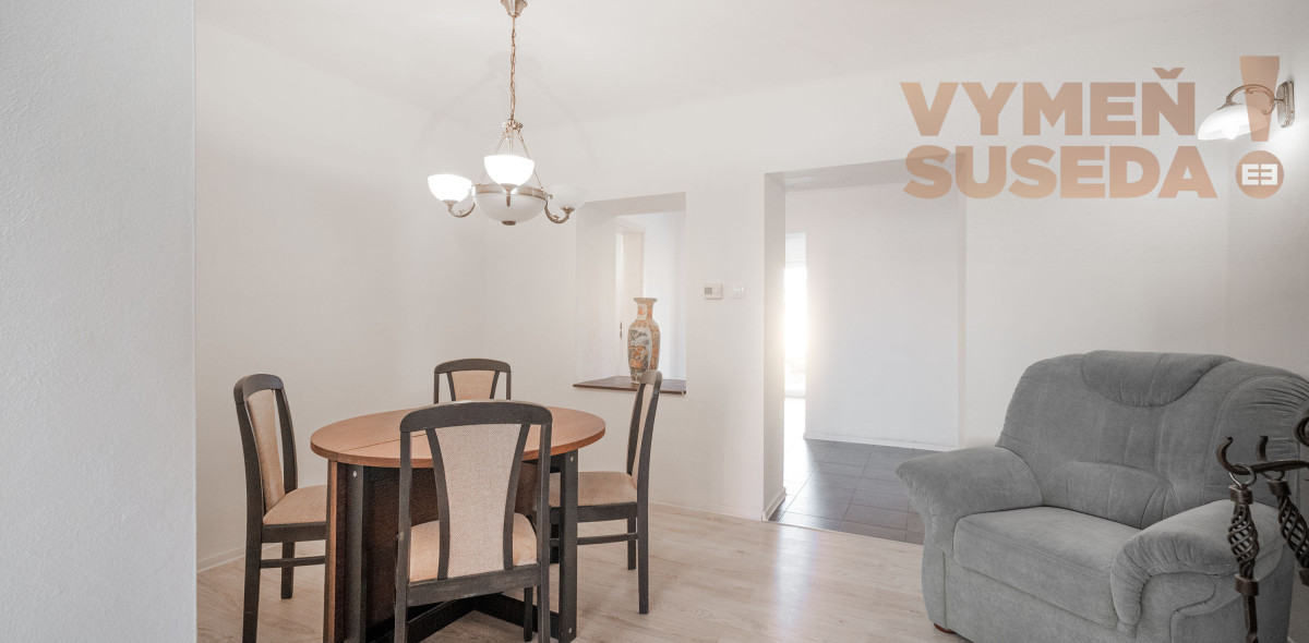 PREDANÉ – KOMPLETNE ZREKONŠTRUOVANÝ 3 IZB. SAMOSTATNÝ RODINNÝ DOM V OBCI JÁNOVCE