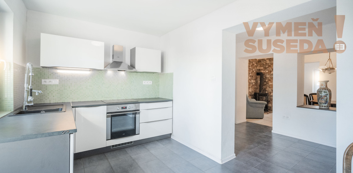 PREDANÉ – KOMPLETNE ZREKONŠTRUOVANÝ 3 IZB. SAMOSTATNÝ RODINNÝ DOM V OBCI JÁNOVCE