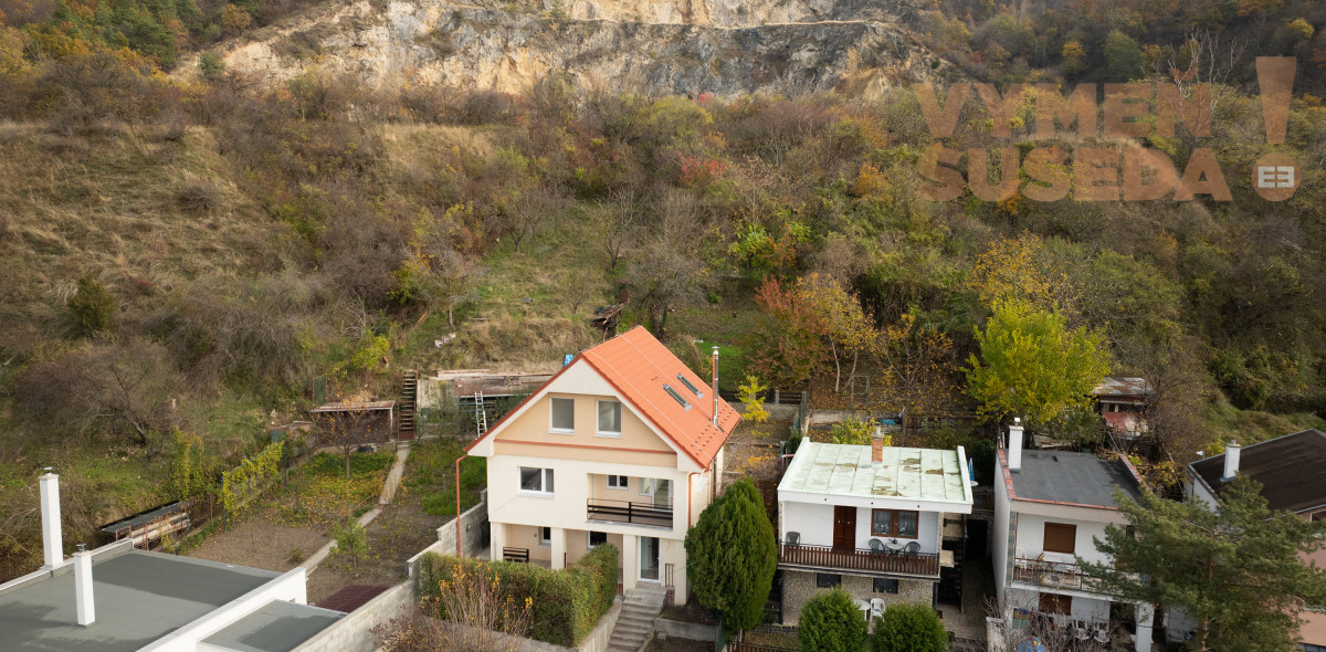 PREDANÉ - VYMEŇ SUSEDA! – VEĽKORYSÁ ROZLOHA A VÝNIMOČNÁ POLOHA RODINNÝ DOM 164M2 DEVÍNSKA NOVÁ VES, BRATISLAVA.
