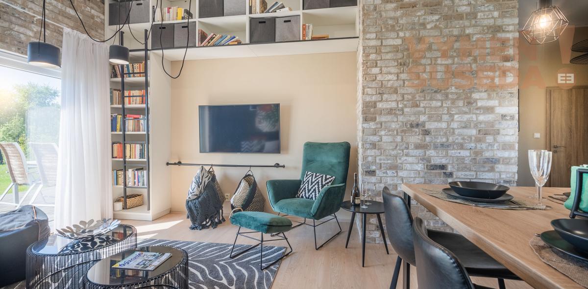 VYMEŇ SUSEDA! – NA PREDAJ VÝNIMOČNÝ 4 IZB. NÍZKOENERGETICKÝ DOM PRI JAZERE VOJKA