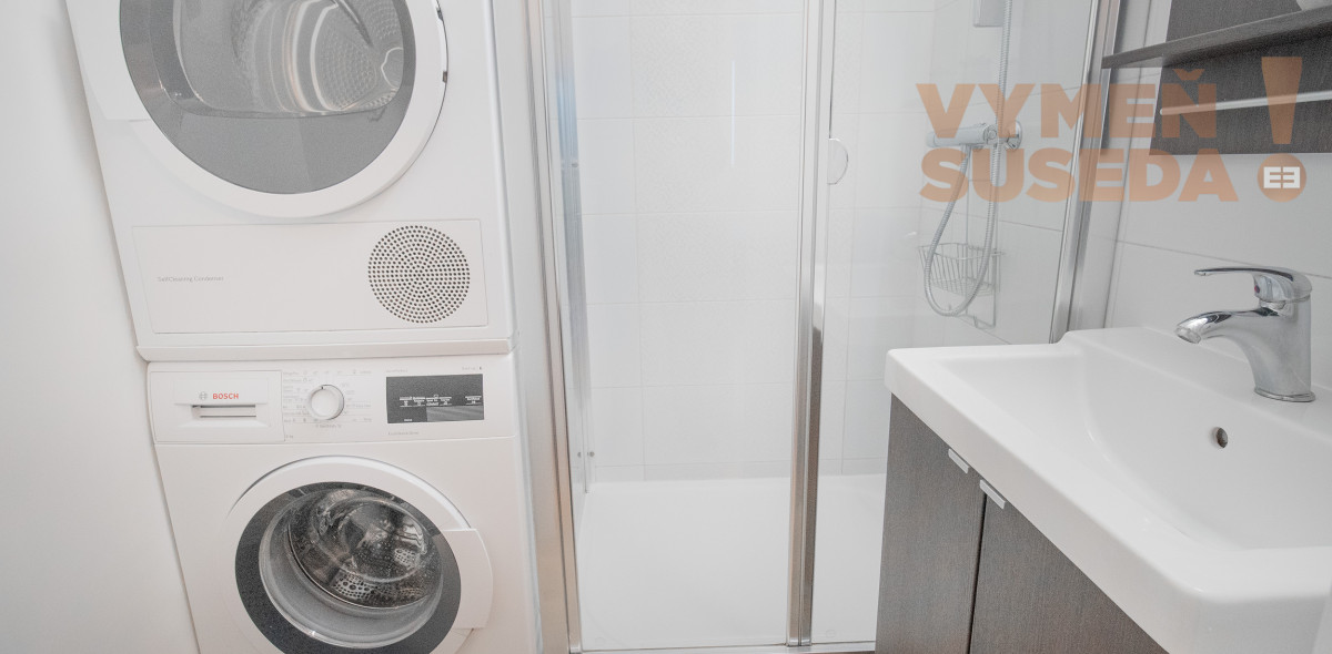 PREDANÉ – Mimoriadne vkusný, zrekonštruovaný  4 izb. byt 78m2 Bratislava V. Petržalka, A. Gwerkovej