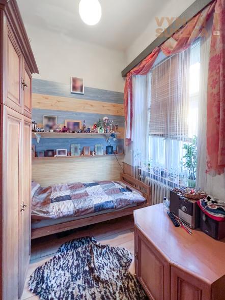 VYMEŇ SUSEDA! – Veľkometrážny 3-izb. byt 97 m2 s loggiou pri Medickej záhrade, Staré Mesto Sasinkova ulica