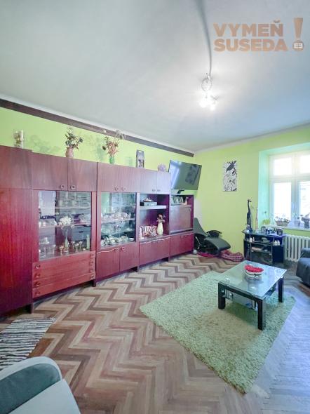 VYMEŇ SUSEDA! – Veľkometrážny 3-izb. byt 97 m2 s loggiou pri Medickej záhrade, Staré Mesto Sasinkova ulica