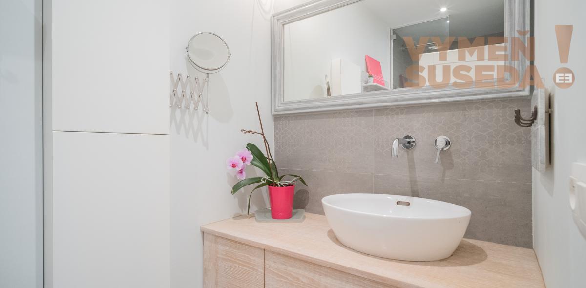 PREDANÉ - VÝNIMOČNÝ 5 IZB. BYT S PRIESTRANOU LOGGIOU, VYHĽADÁVANÁ LOKALITA, BA IV, POD ROVNICAMI, KARLOVÁ VES.