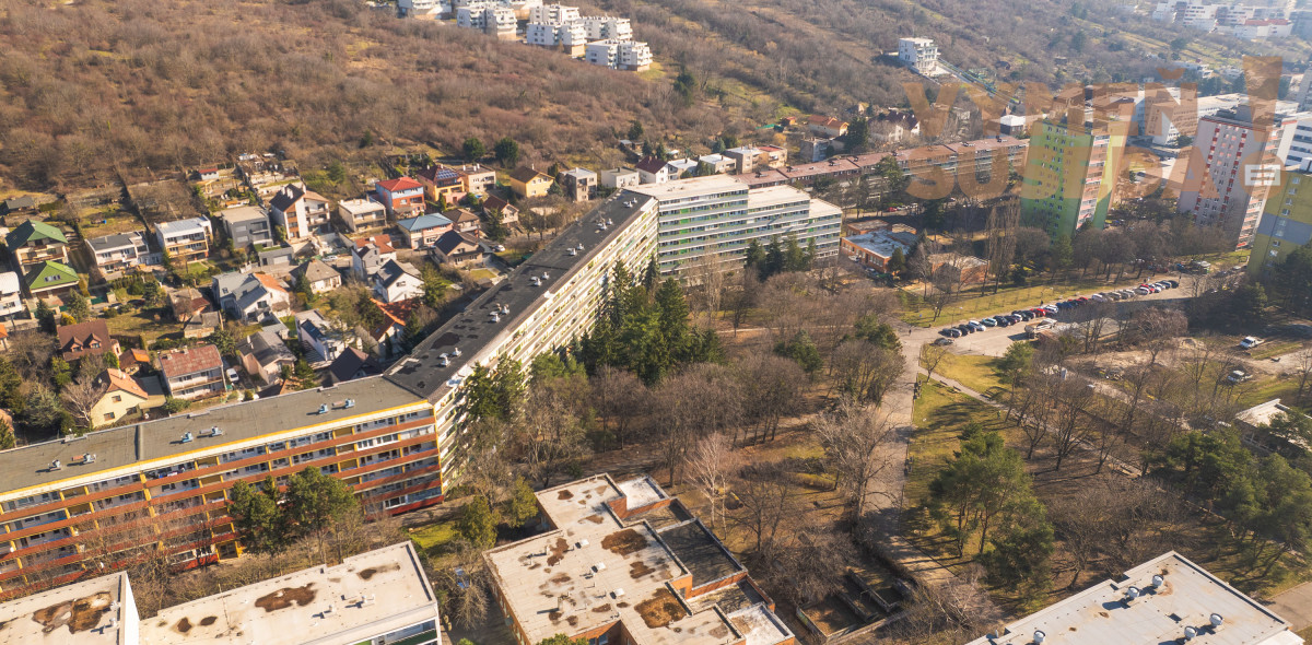 PREDANÉ - VÝNIMOČNÝ 5 IZB. BYT S PRIESTRANOU LOGGIOU, VYHĽADÁVANÁ LOKALITA, BA IV, POD ROVNICAMI, KARLOVÁ VES.